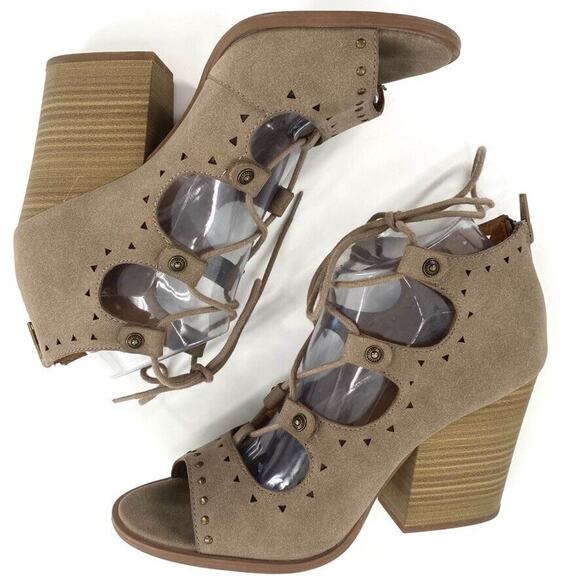 BKE‎ Sole Siren Womens Lace-Up Sandals Sz 9M Block Heel Taupe Brown Faux Leather - Picture 1 of 5